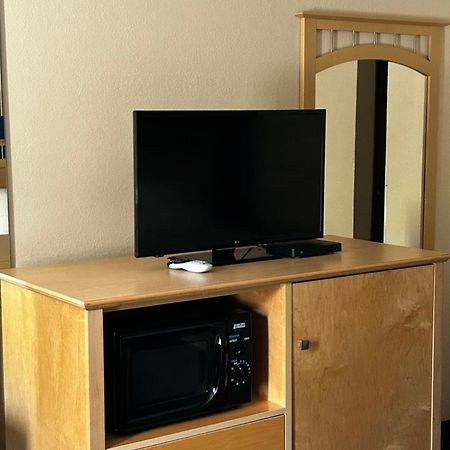 Ameristay Inn & Suites Waverly Eksteriør billede