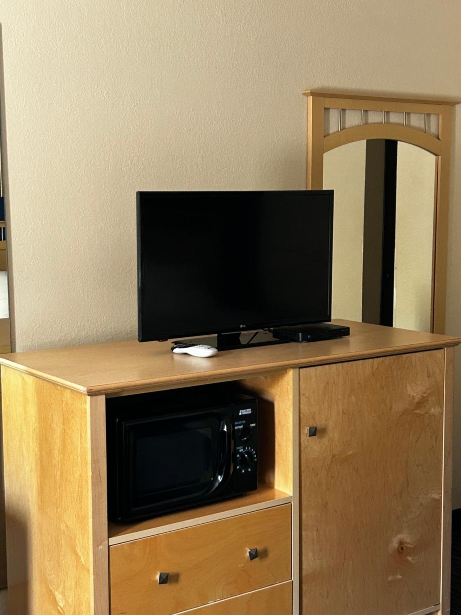 Ameristay Inn & Suites Waverly Eksteriør billede